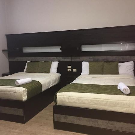 Hotel Majestic 2 By Hhg Cuenca Exteriör bild