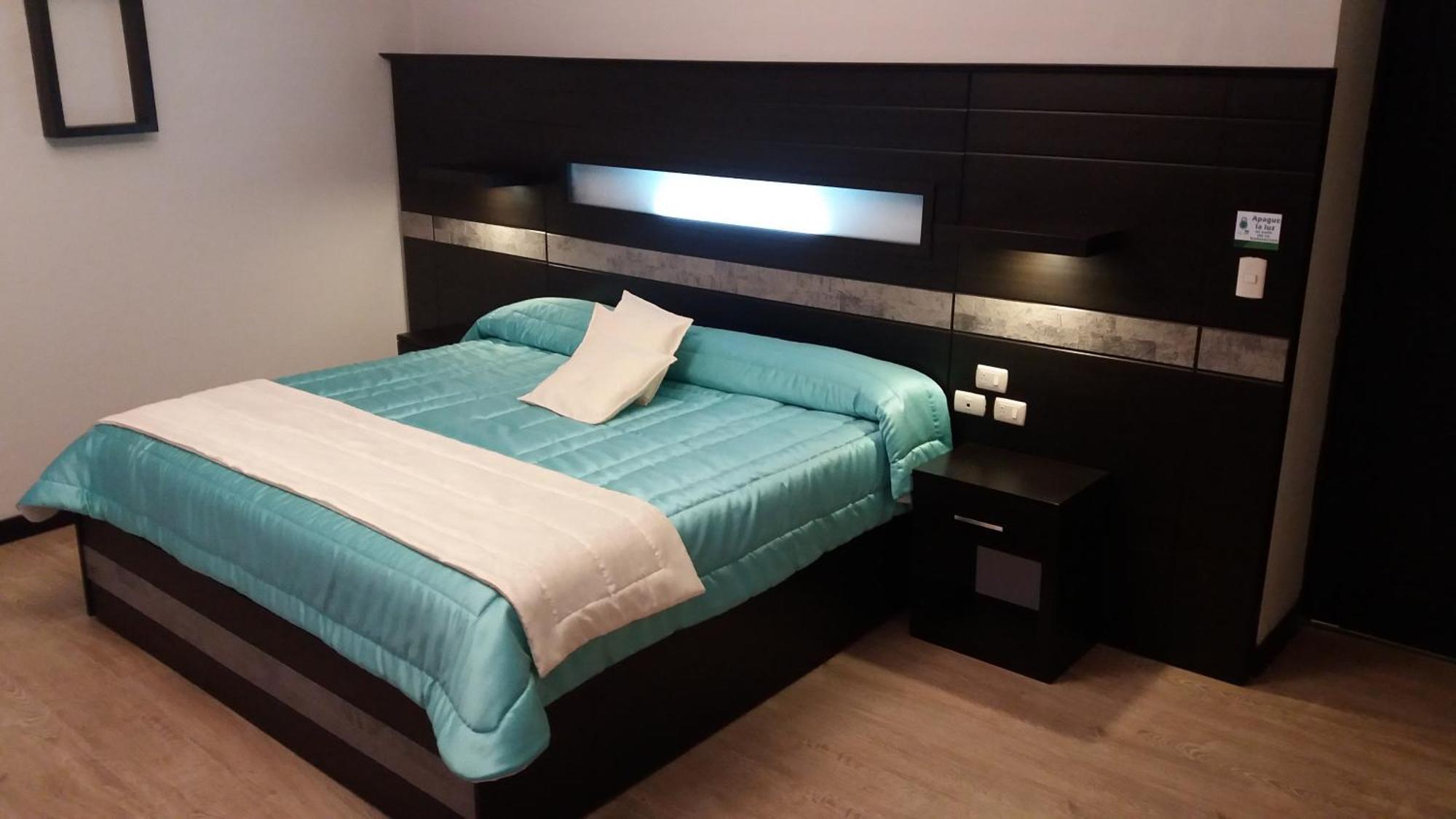 Hotel Majestic 2 By Hhg Cuenca Rum bild